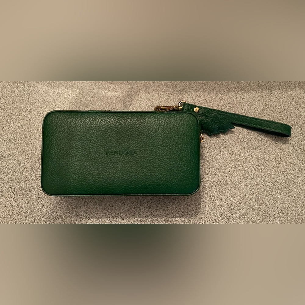 Pandora Green Jewelry Travel Case Wristlet